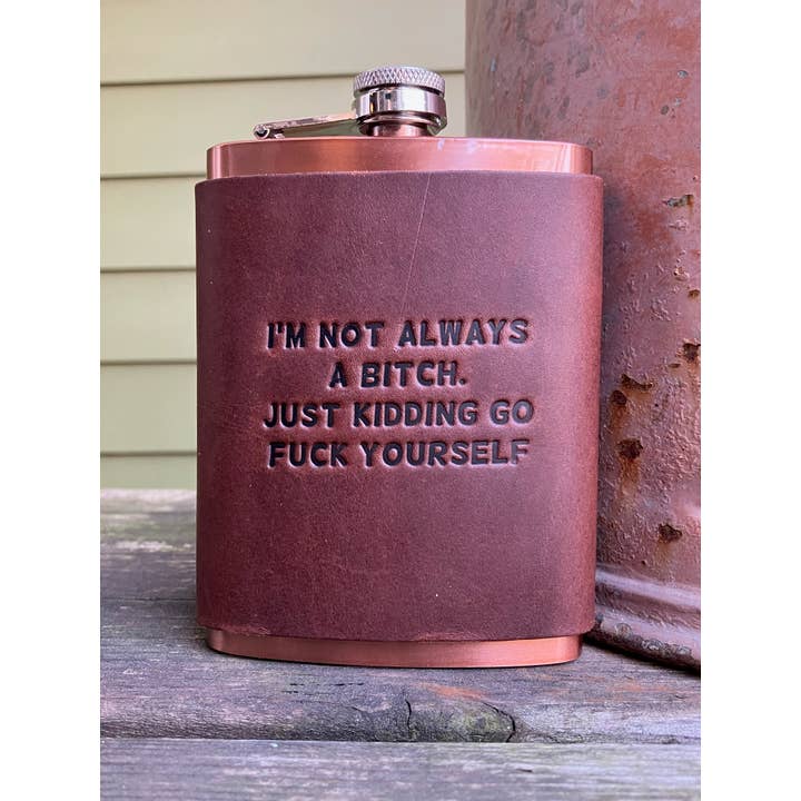 Flacon en cuir - Je ne suis pas toujours une salope pour la vente par Jimmyrockit