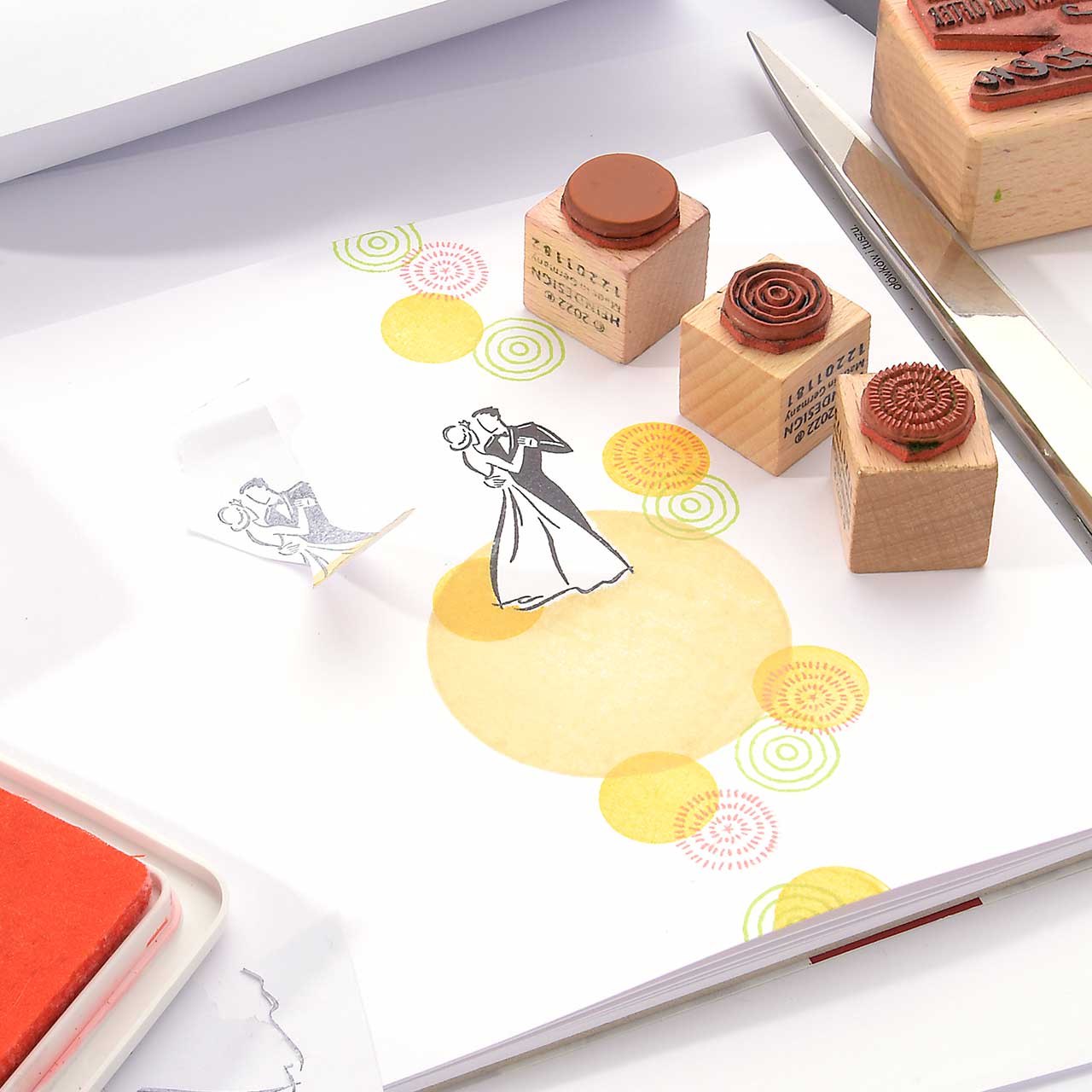 Heindesign - Wholesale Rubber/Decorative Stamp - Motif stamp title: dashed circular pattern3