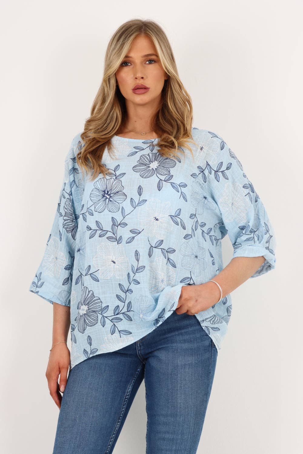 Miss Bold – Engroshandel Tunika - Dame – Italiensk bomuldsoverdel med blomsterprint4