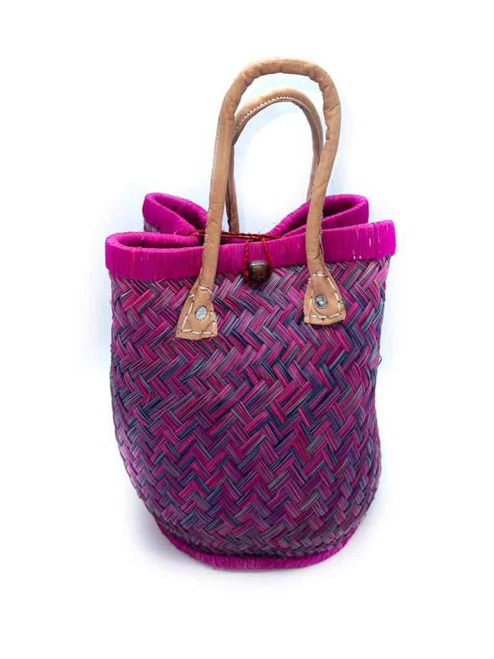 Round Madagascar basket for wholesale by LINETA