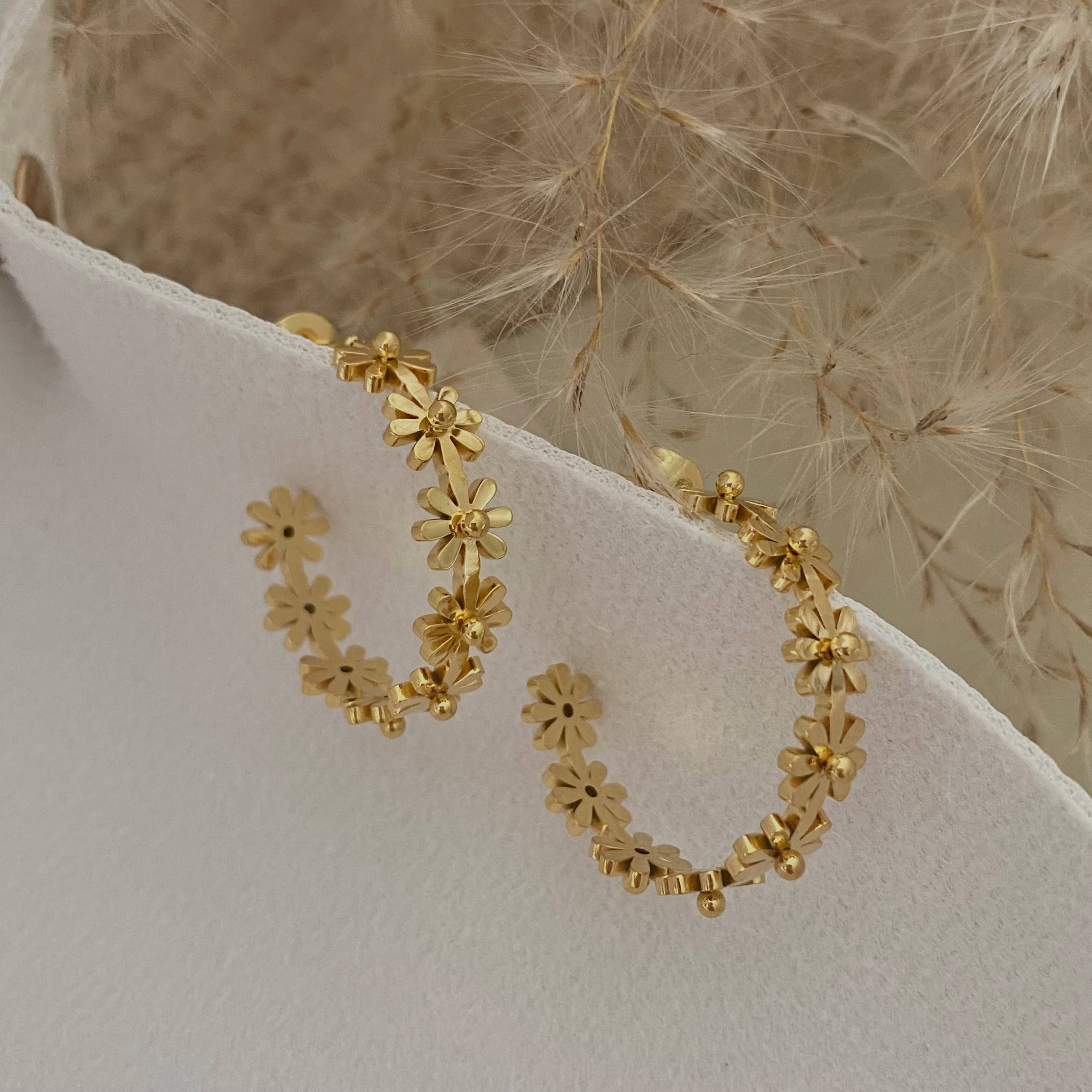 Amady Jewelry - Wholesale Hoop Earrings - Flower Hoop Earrings 18K gold plated lightweight water resis4