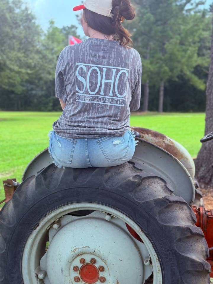 Southern Outlaw Hat Co. - Wholesale Screen Printed T-Shirt - Unisex - vintage bottomland camo tee0