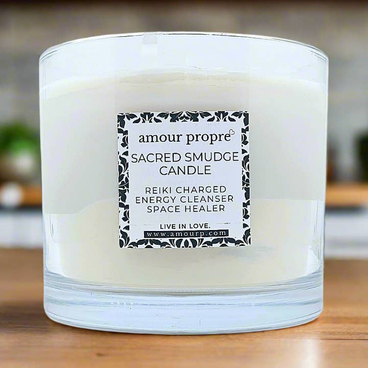 Candela Aromaterapica Sacred Smudge | Lavanda, Salvia Sclarea, Palo Santo | Infusa con Cristallo di Quarzo per la vendita all'ingrosso da parte di Amour Propre