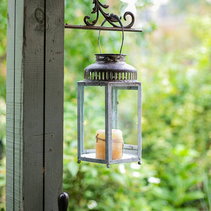 Rustic Reach - Wholesale Candle Holder - Glass Metal Lantern Candle Holder2