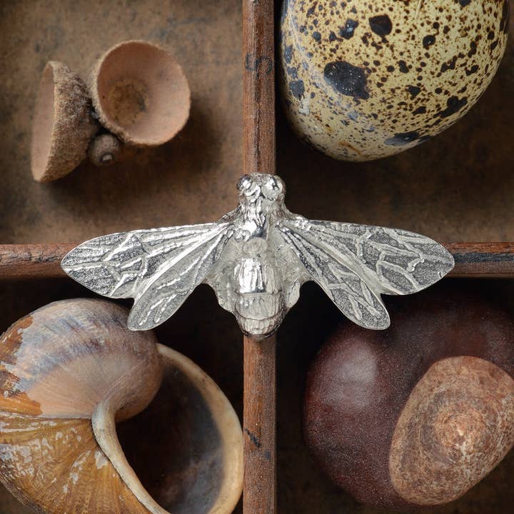 Glover & Smith - Wholesale Brooch - Bee Brooch, English Pewter Bumble Bee Gifts