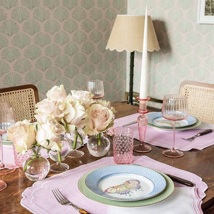 Madame Smart Ltd - Venta al por mayor Manteles individuales - Manteles "Pinta el Mundo de Rosa" - Juego de 42