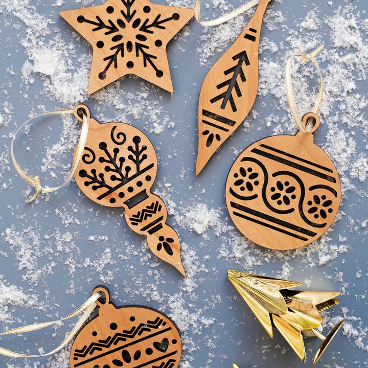 Reece Design Works - Wholesale Ornament - Wood Folk Christmas Ornaments6