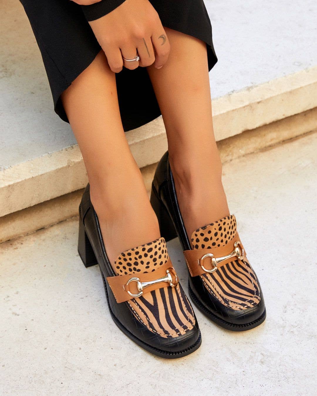 SWEET MAGIC MODA Y COMPLEMENTOS - Wholesale Platform Heels - Women's - SQUARE IMITATION LEATHER HIGH HEEL SHOE 8