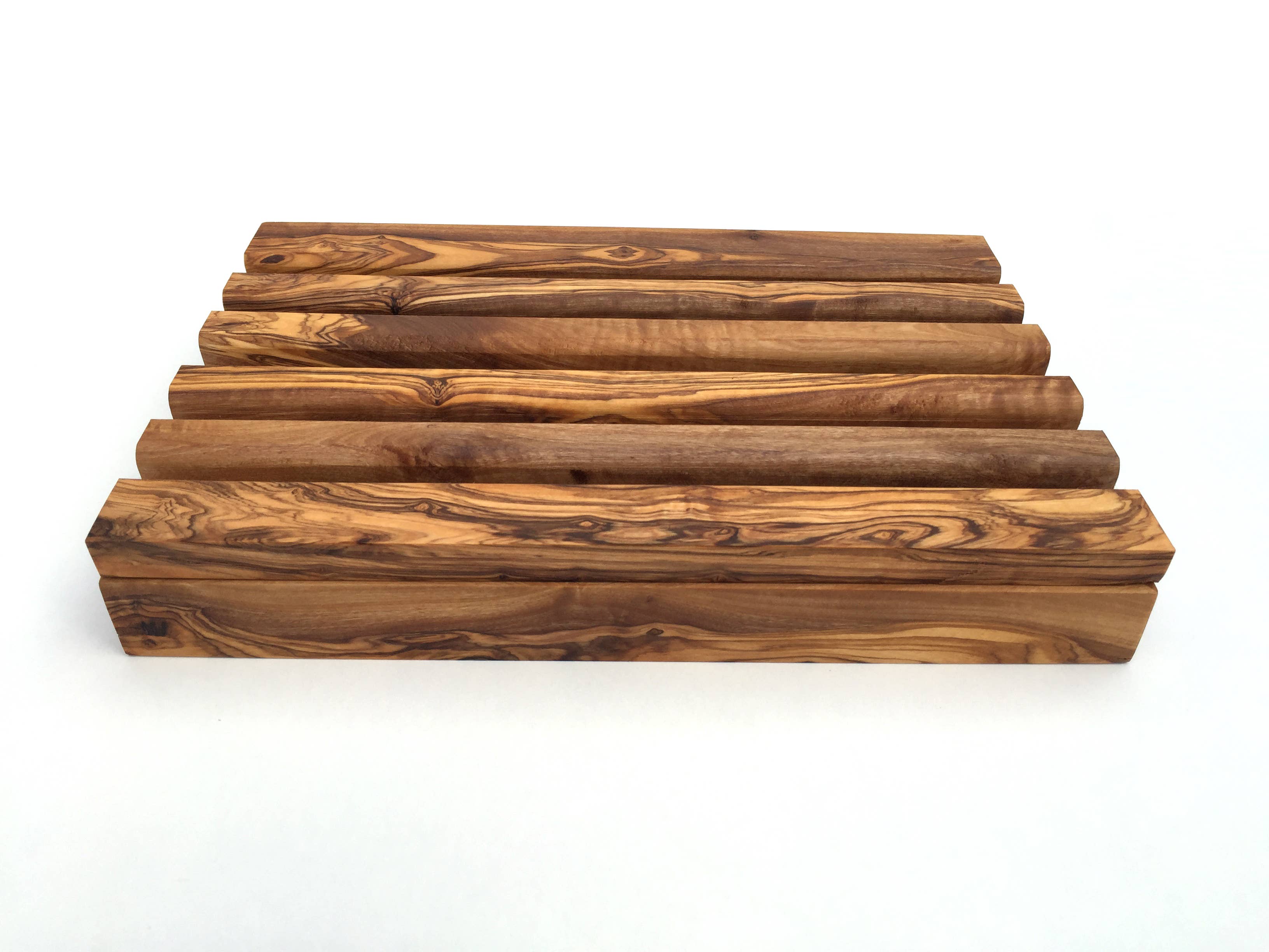 medina mood - Wholesale Cutting board - bread board with crumb compartment 30 cm olive wood handmade2