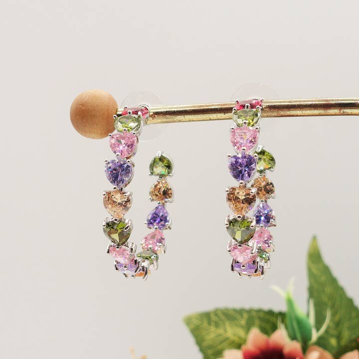 Daemon srls - Wholesale Dangle Earrings - CHERIE RAINBOW - Big hoops xl- orecchini a cerchio con cubic zirconia a forma di cuore3