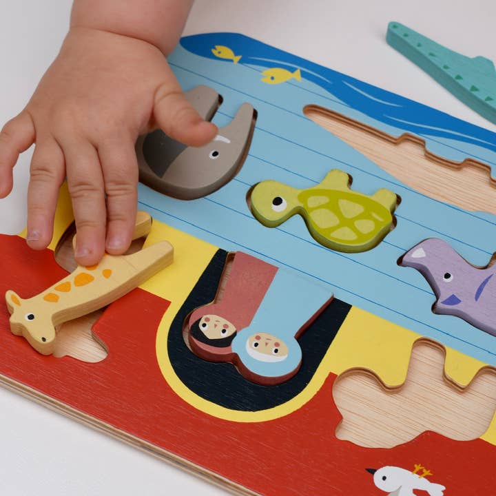 ThreadBear Design UK/EU – wholesale Wood toy – Child – Mentari Shape Sorting Ark Tray3