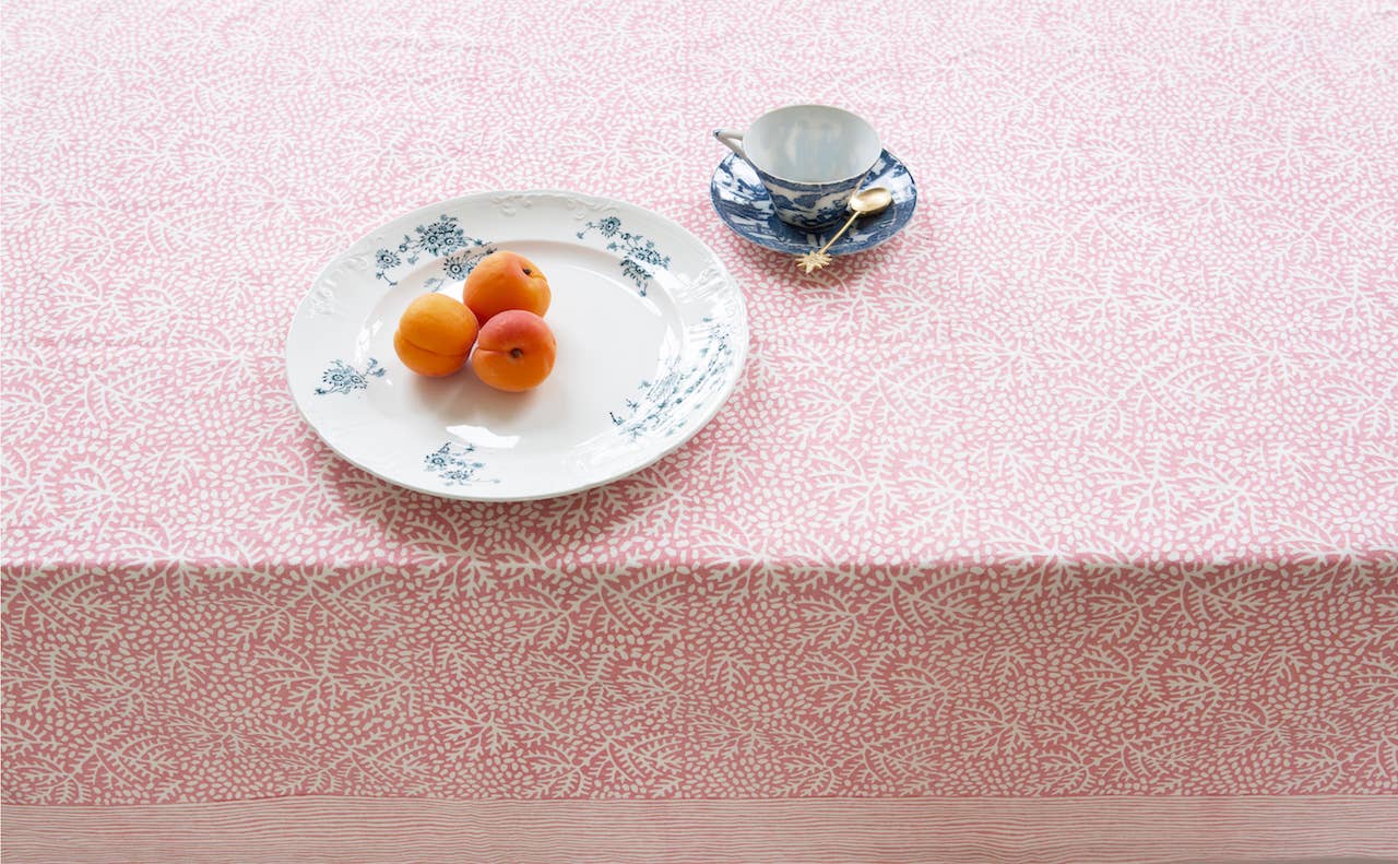 Rozablue – wholesale Tablecloth – Handblockprinted tablecloth  XL Floral Coral 160 x 3404
