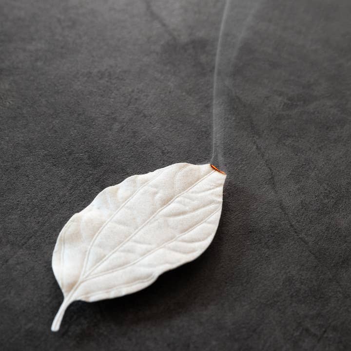 Morihata International Ltd. Co. – wholesale Incense – HA KO Paper Incense - Smoky Cinnamon3