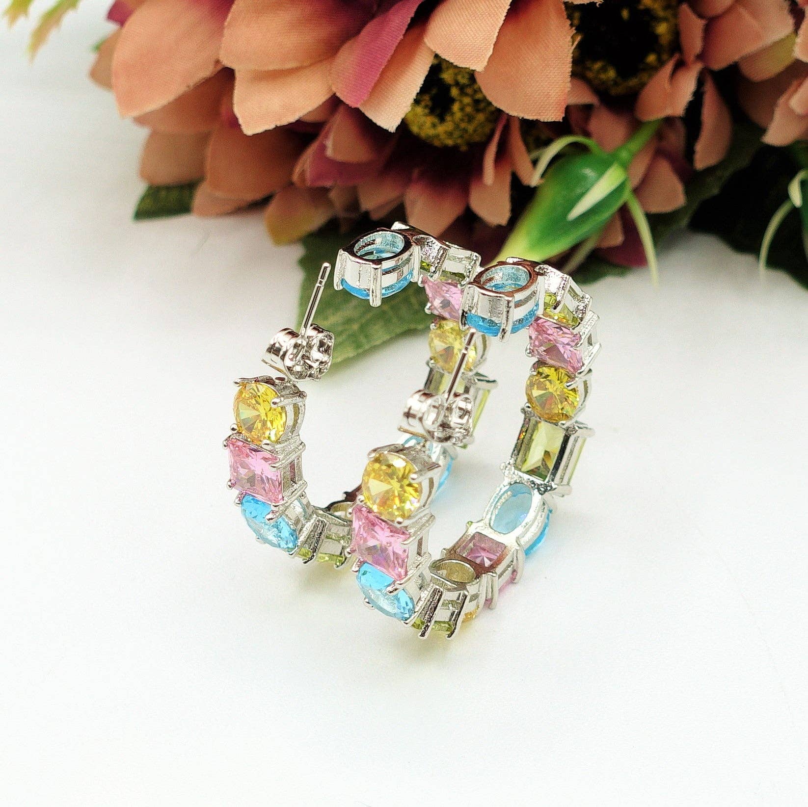 Daemon srls - Vendita all'ingrosso Orecchini a cerchio - CHARIS - Orecchini a cerchio con Cubic Zirconia di alta qualità8