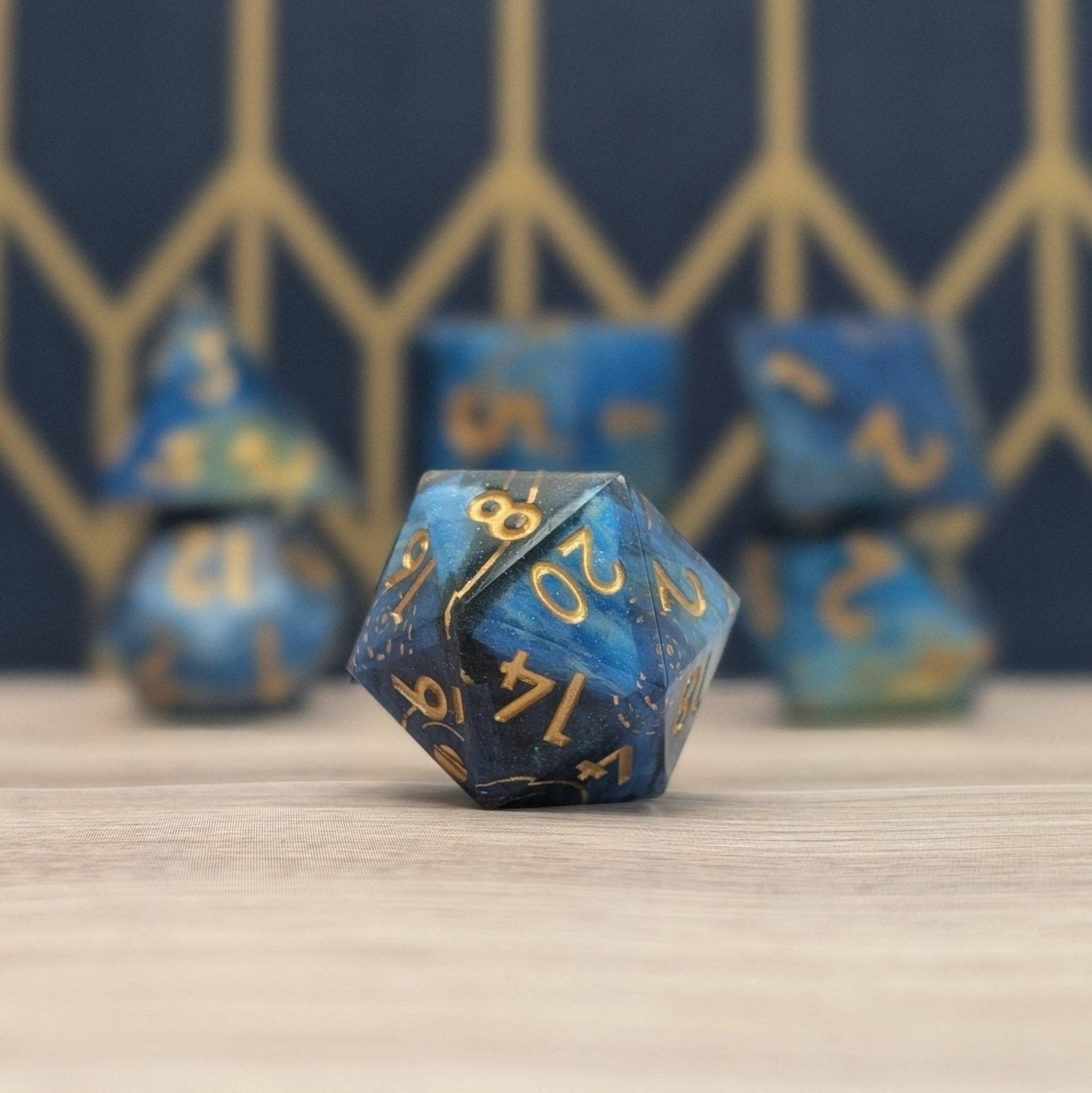 EBONWOOD - Wholesale Dice - Mist and Moon - 7 Piece Luxury D&D Dice Set4