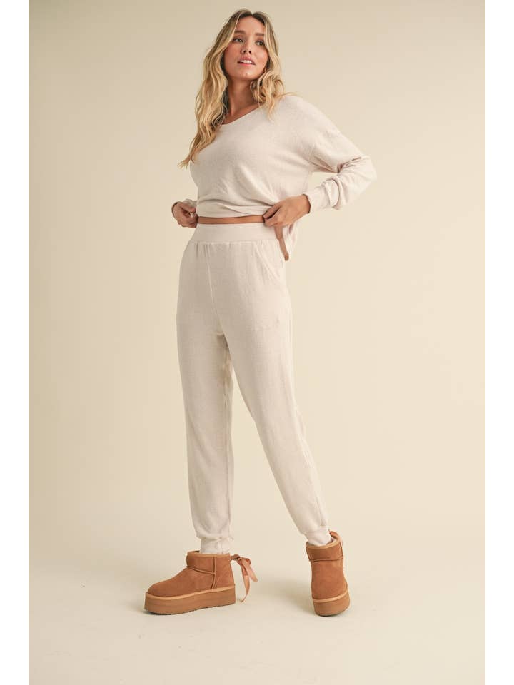 KIMBERLY C - Wholesale Knit Top - Women's - Brushed Hacci Long Sleeve V Neck Top2