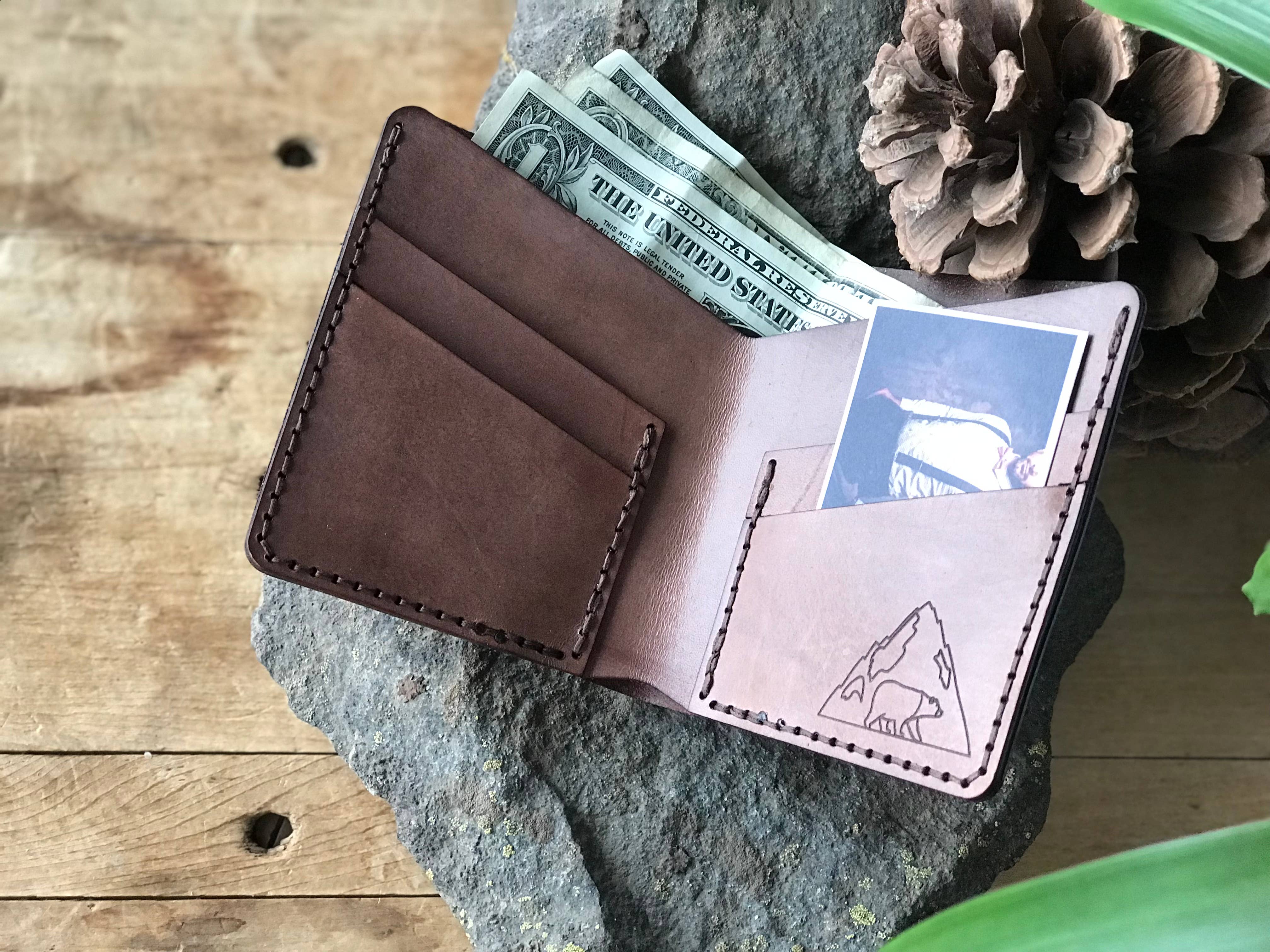 Simply Me • Gentlemen Est. 2017 LLC - Wholesale Wallet - Men's - Brown Bear Bifold Leather Wallet7