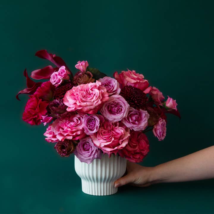 Vase piédestal Presley | Blanc pour la vente par Jungle Club