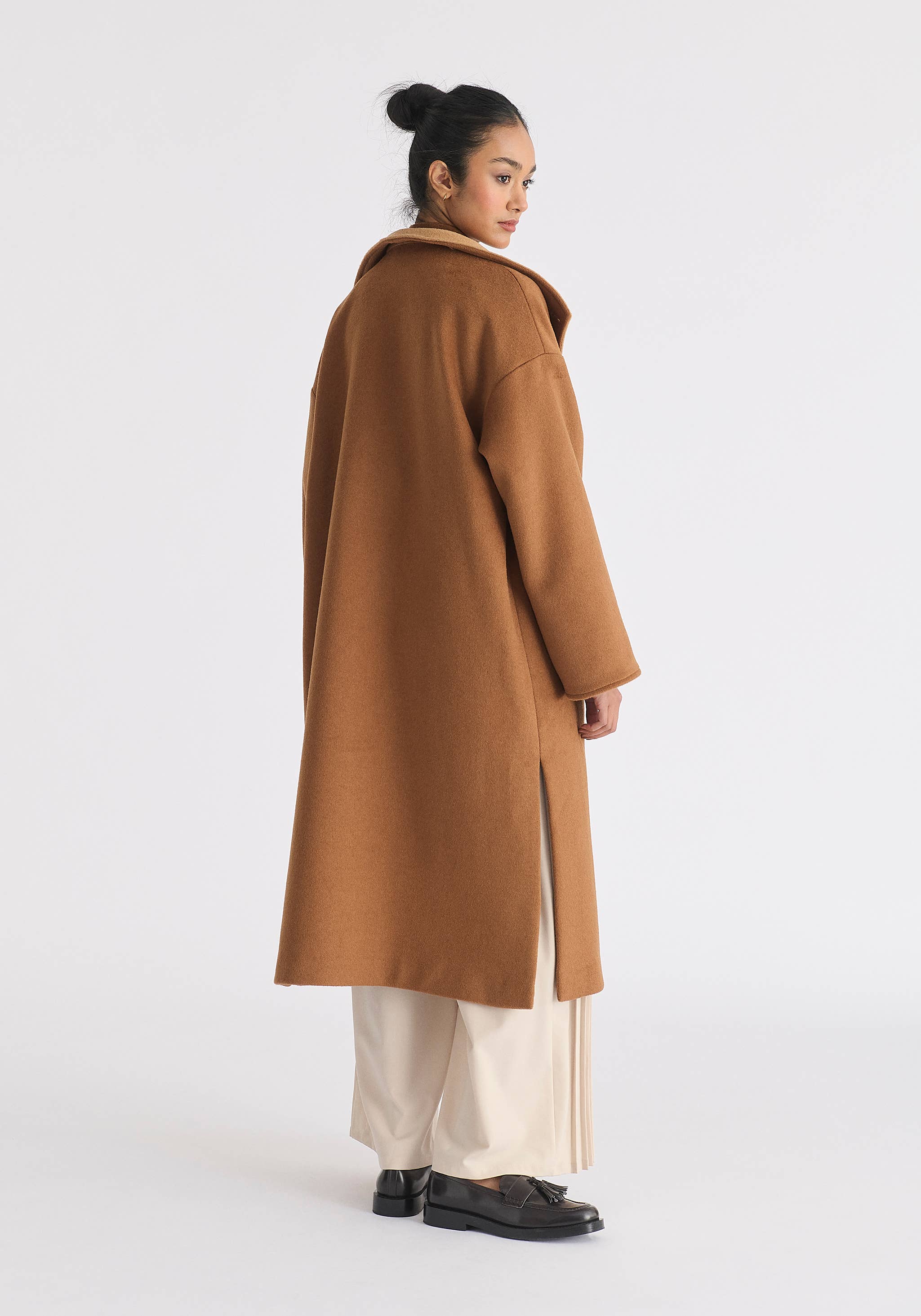 Paisie - Wholesale Coat - Women's - Two-Tone Double Breasted Wool Blend Coat3