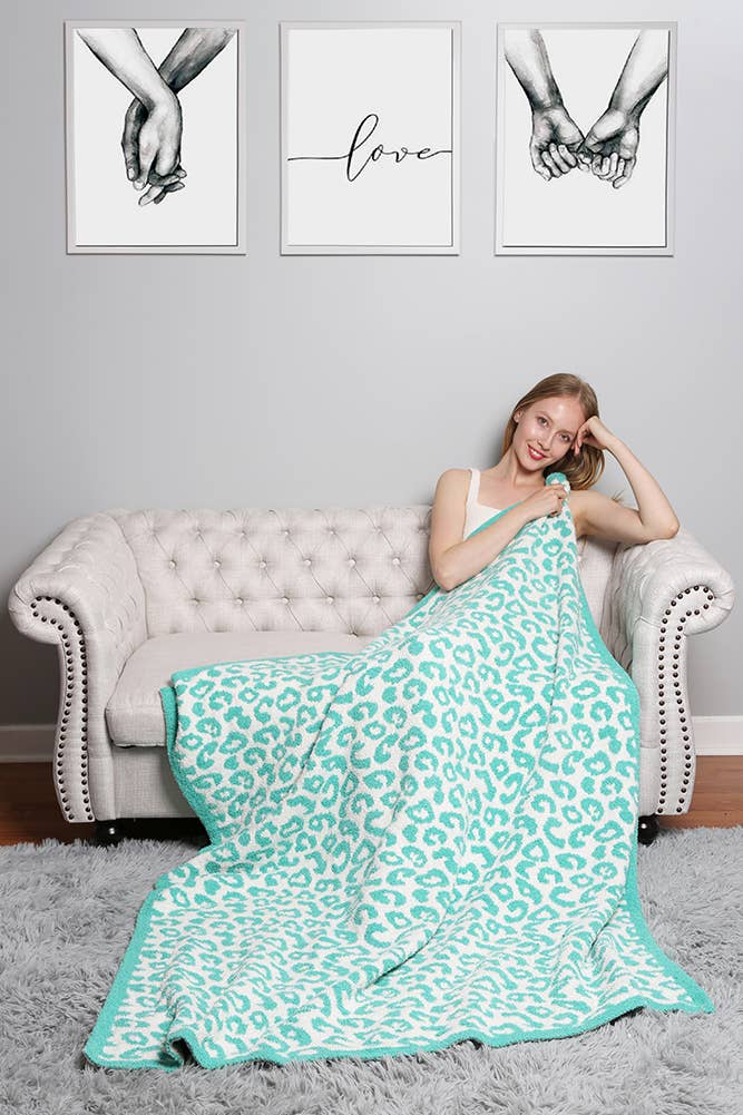 Hana - Wholesale Throw Blanket - Luxury Soft Leopard Print Throw Blanket7