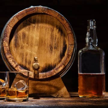 Starlight Wholesale LLC. - Wholesale Fragrance oil - Whiskey Oak Barrel Fragrance Oil0