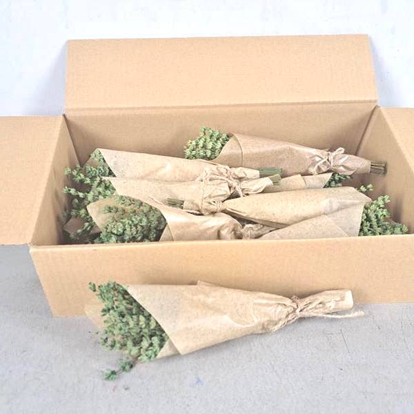 Dutch Flower Studio - Wholesale Dried/Pressed Flowers - Preserved lavender - Mini bouquet 25 cm - Dried flowers