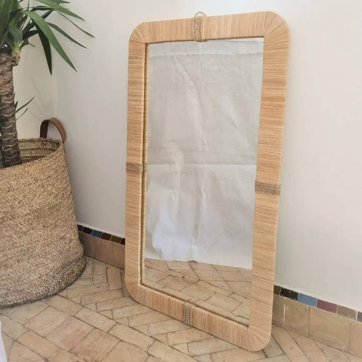 Raffia rectangular mirror | Handmade Decorative wall mirror pour la vente par libitiishop