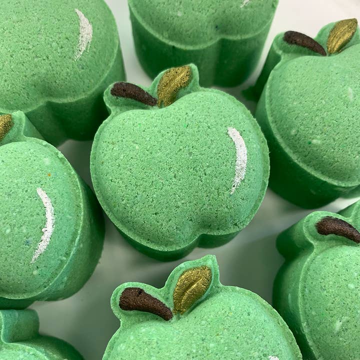 Guava Fig Donut Bath Bomb Guava Fig Donut Bath Bomb