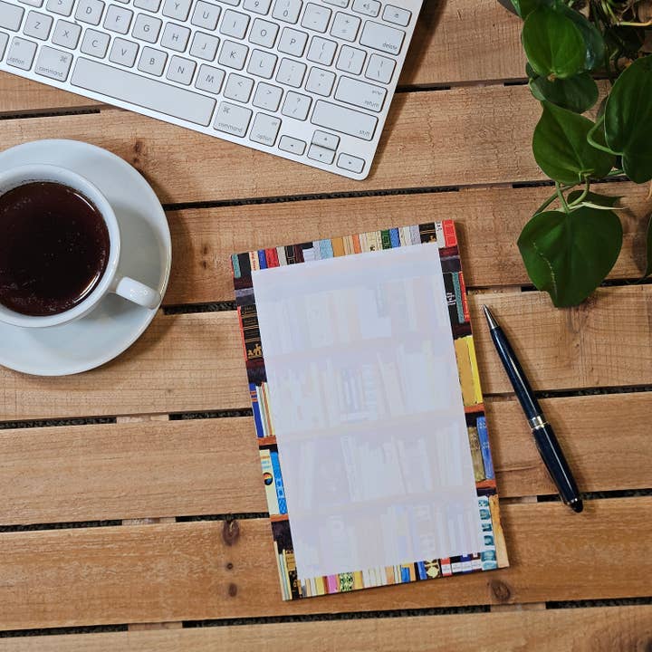 Bogreol Halvark Notepad – Bogelskerens Papirvarer for engroshandel hos Critterwit and Company