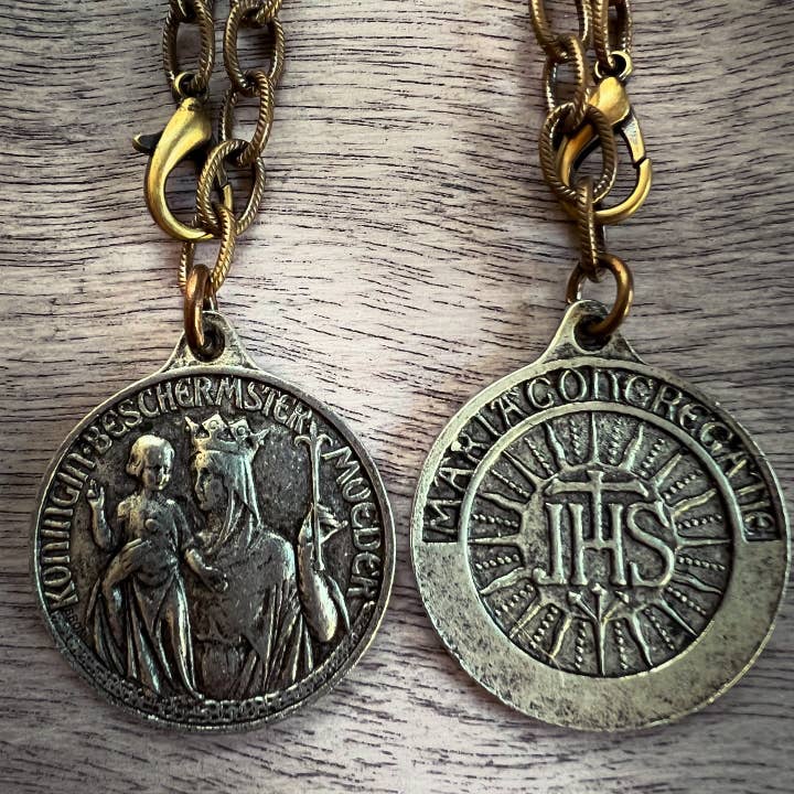 Chasing Cherubs - Wholesale Pendant/Charm Necklace - Maria1