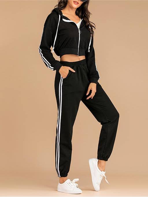 Zweiteiliges Set aus schwarzem, kurz geschnittenem Sweatshirt für lässige Sportarten für Damen für den Großhandel von HIDDENBRAND