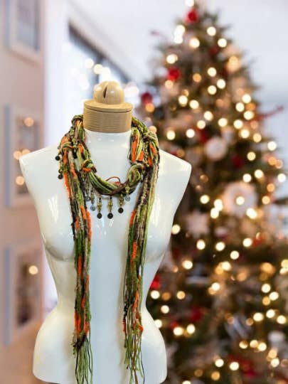 Écharpe légère verte, orange et marron pour femme pour la vente par Ciao Bella Jewelry Inc