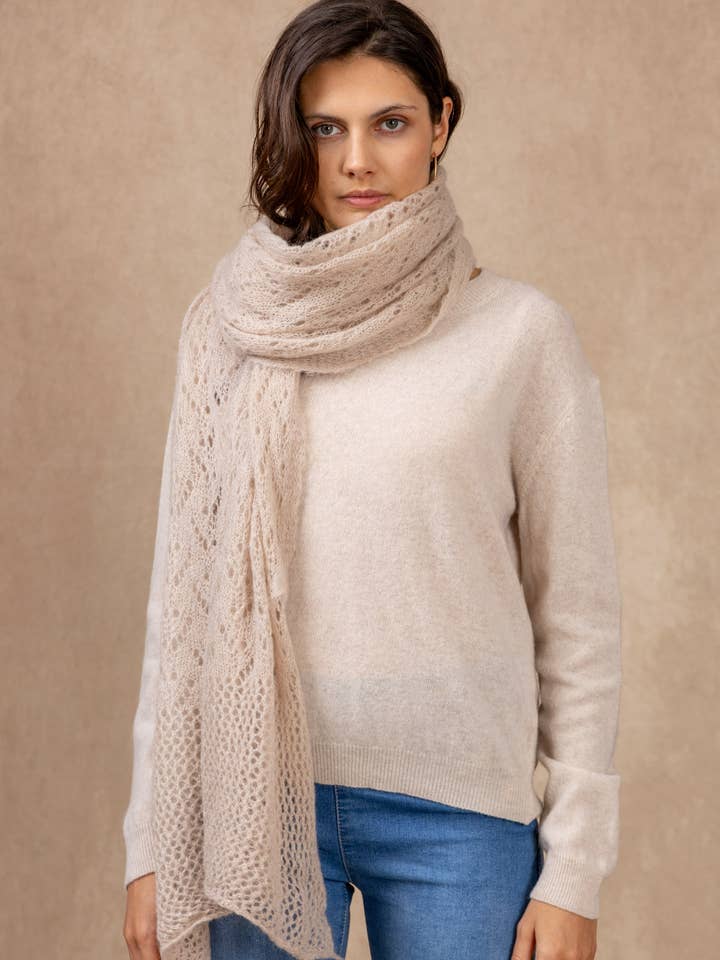 Lochstrick Mohair-Wollschal für den Großhandel von NAÏS PARIS