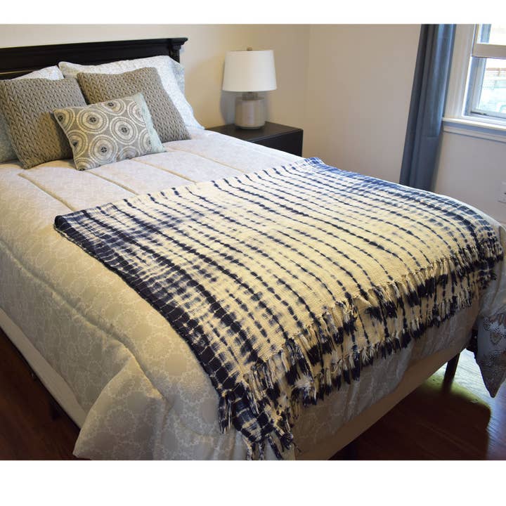 Mira Fair Trade - Wholesale Tablecloth - Shibori Throw/Tablecloth - Blue2