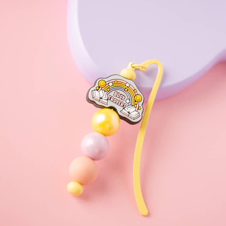 Booktrovert Bokmärke för wholesale av Darling Doe Designs