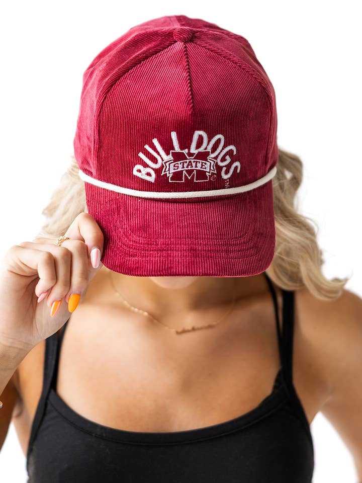 Mississippi State Abel Arch Vintage Fløjlshatte for engroshandel hos Gameday Social Apparel Co.®