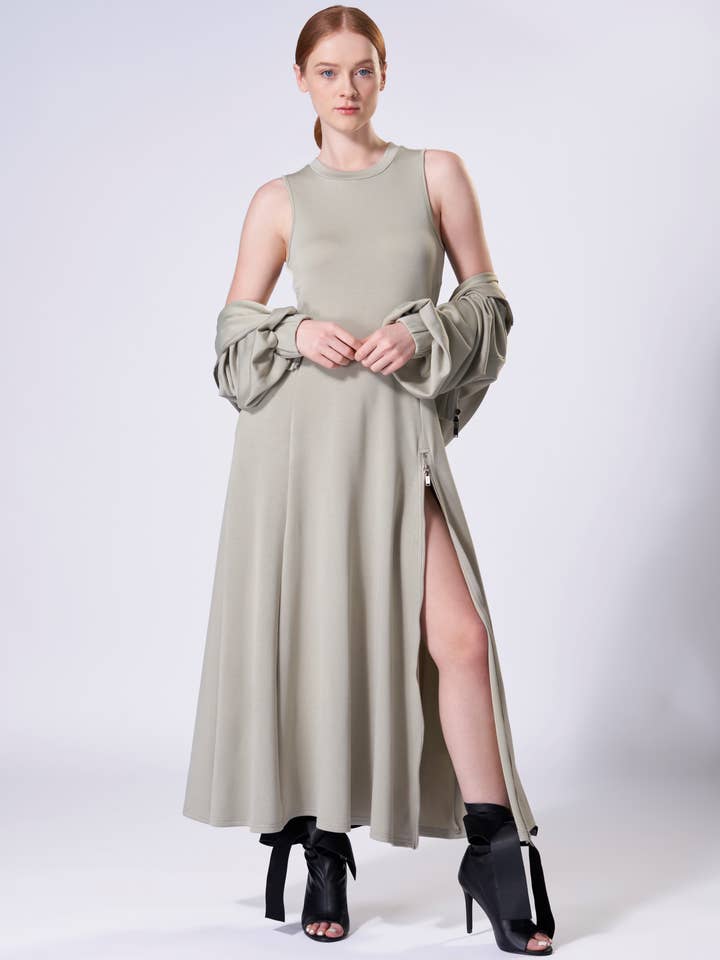 Completo felpa corta con cappuccio e maxi abito Sage per la vendita all'ingrosso da parte di The Fifth Week