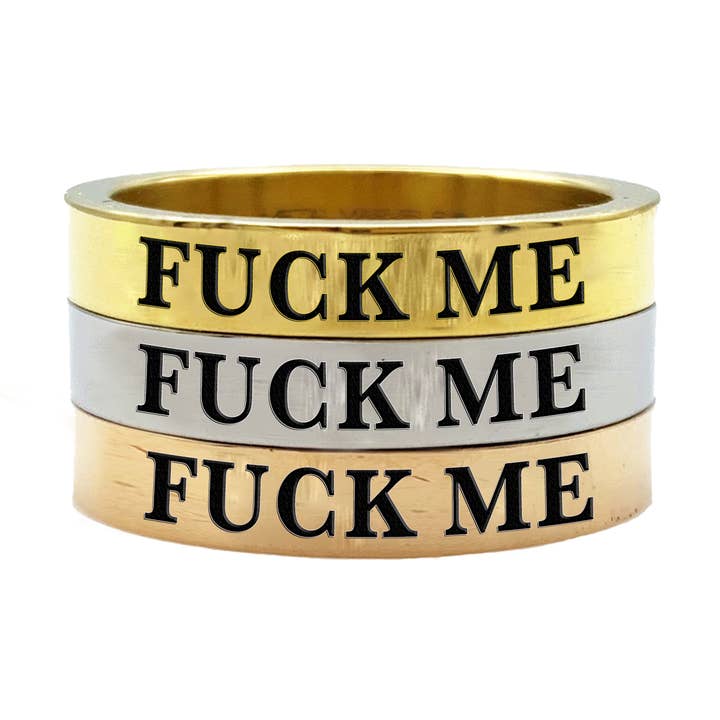 Anello Fuck Me per la vendita all'ingrosso da parte di Babe co. (formerly Metal Marvels)