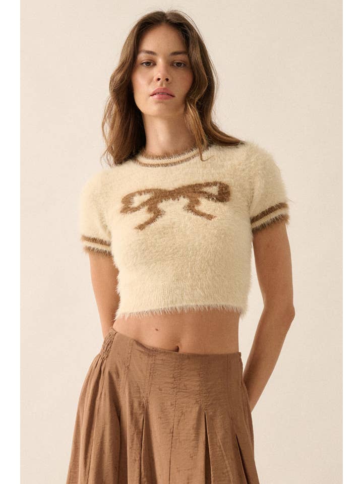 Promesa USA – wholesale Pullovertröja - Dam – Fuzzy Kit Cropped Bow Graphic Kortärmad Tröja6