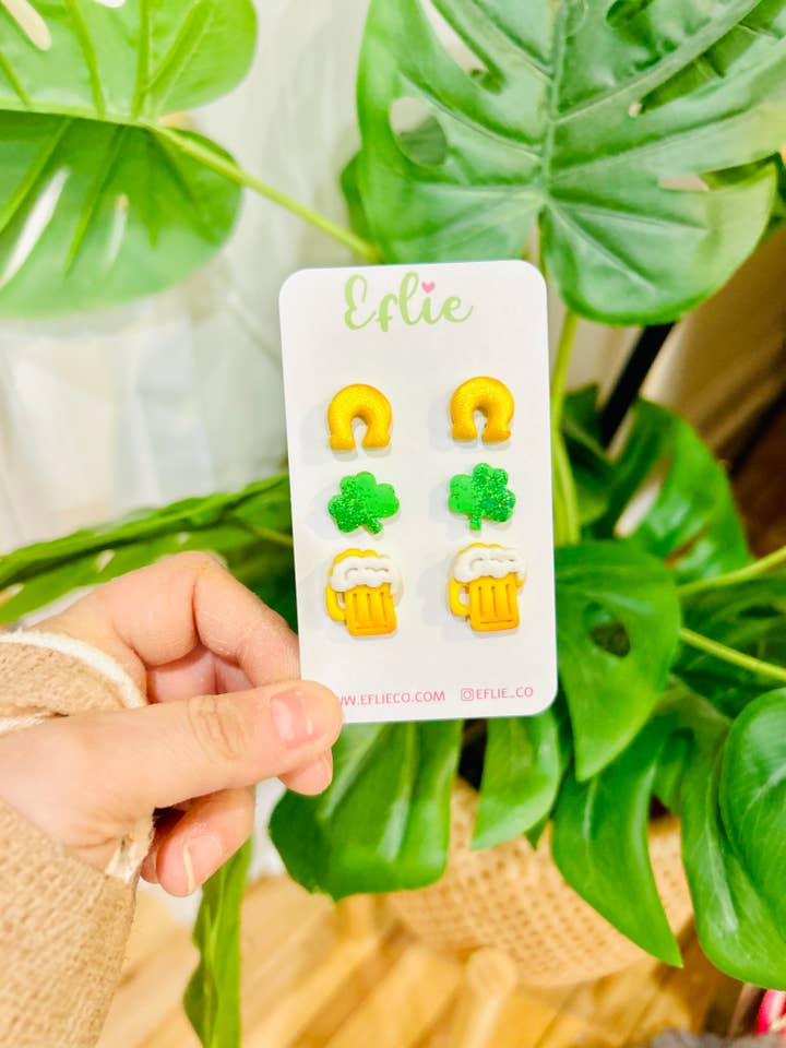 Pack de 3 pendientes de San Patricio con tachuelas de herradura dorada con purpurina para venta al por mayor de Eflie