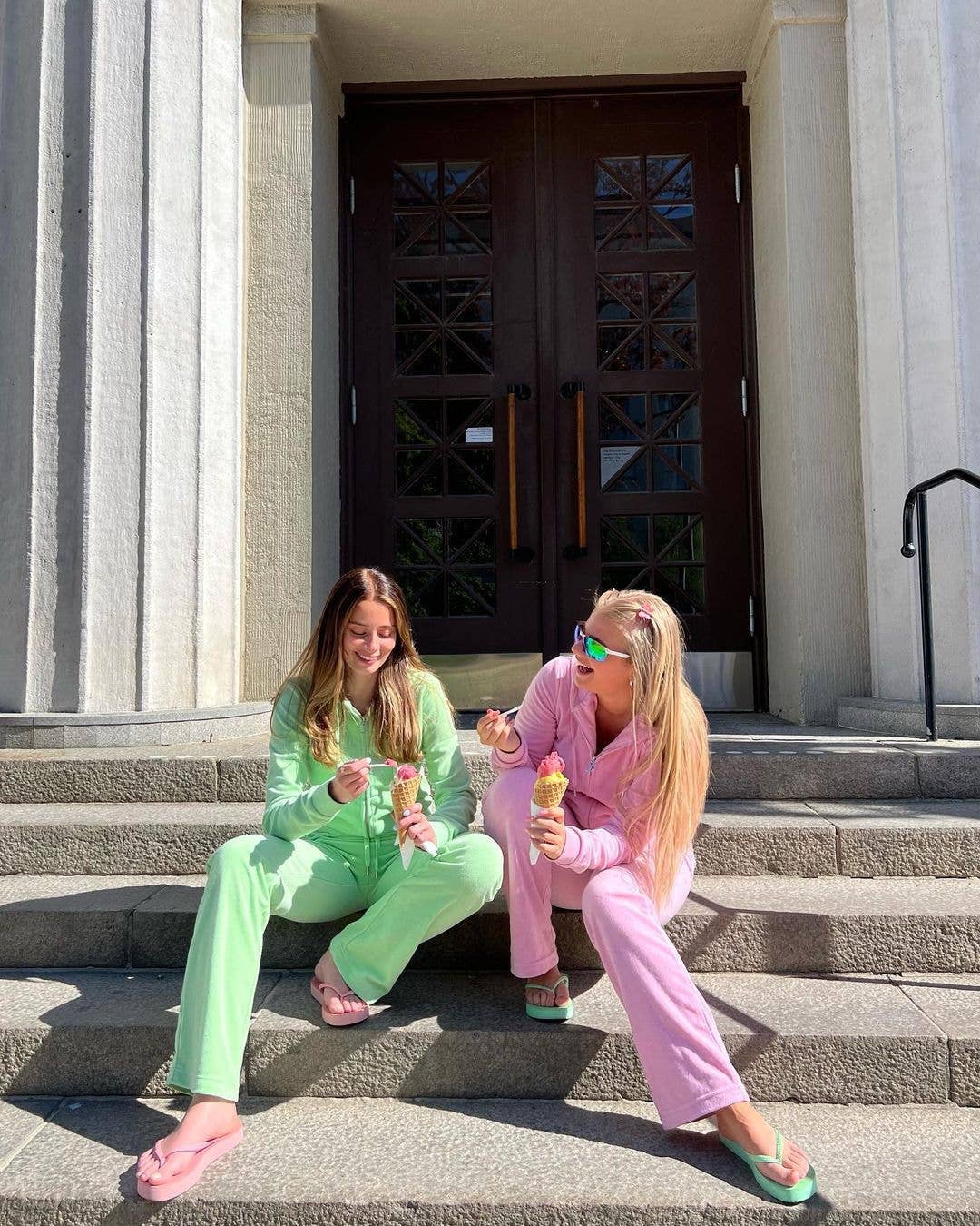 Sweetkama – wholesale Lounge set – Women's – Sweetkama Ladies Zipper Hooded Coat Pockets Pants Velvet Set0