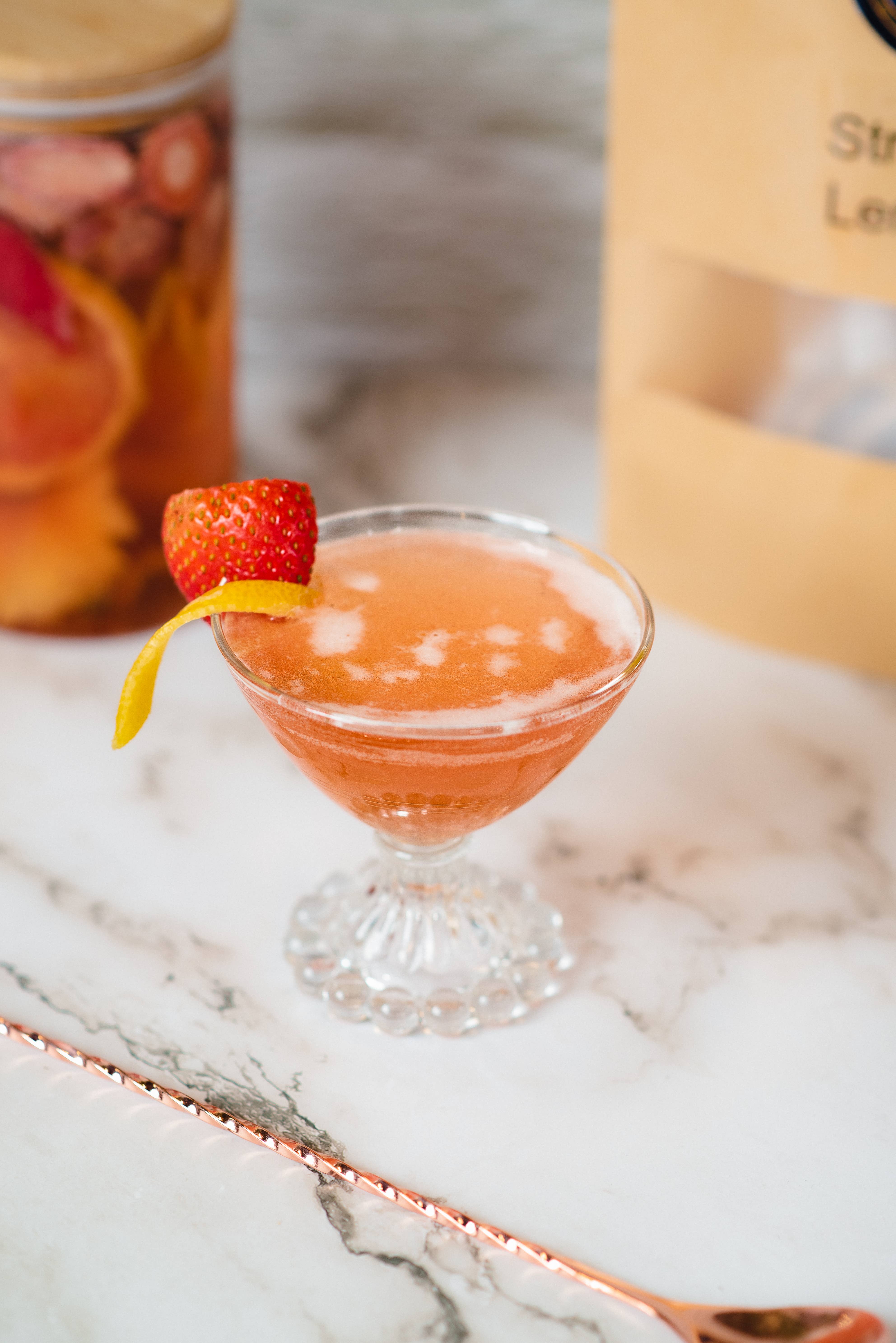 Spirits WIth Smoke - Vente Mélange/sirop pour cocktails - Kit de mélange pour cocktail - Limonade dure à la fraise - Infusion4