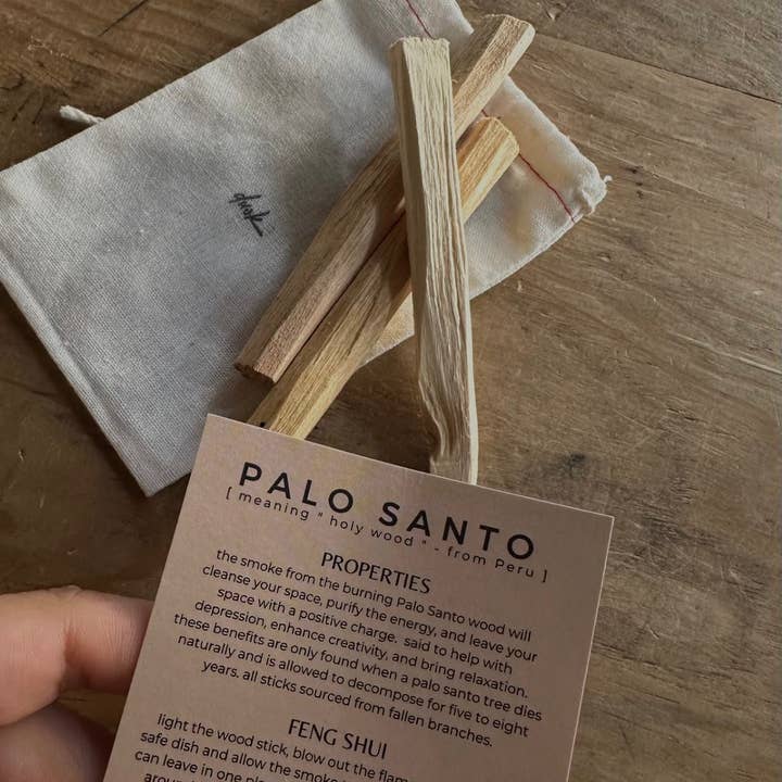 Palo Santo Burning bundle for wholesale by Dusk