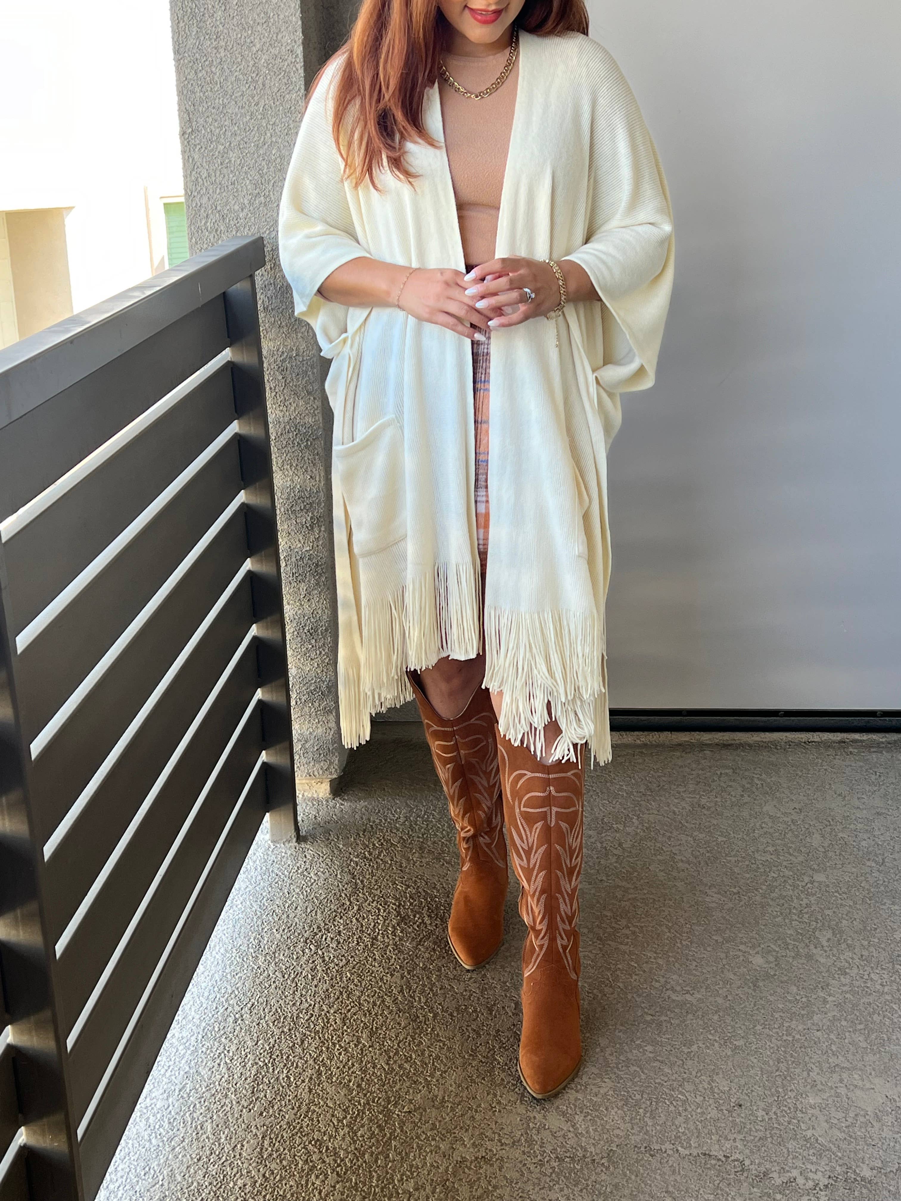 Justin & Taylor – wholesale Kofta - Dam – Harlow cardigan | Kimono-cardigan med fickor och fransad nederkant41