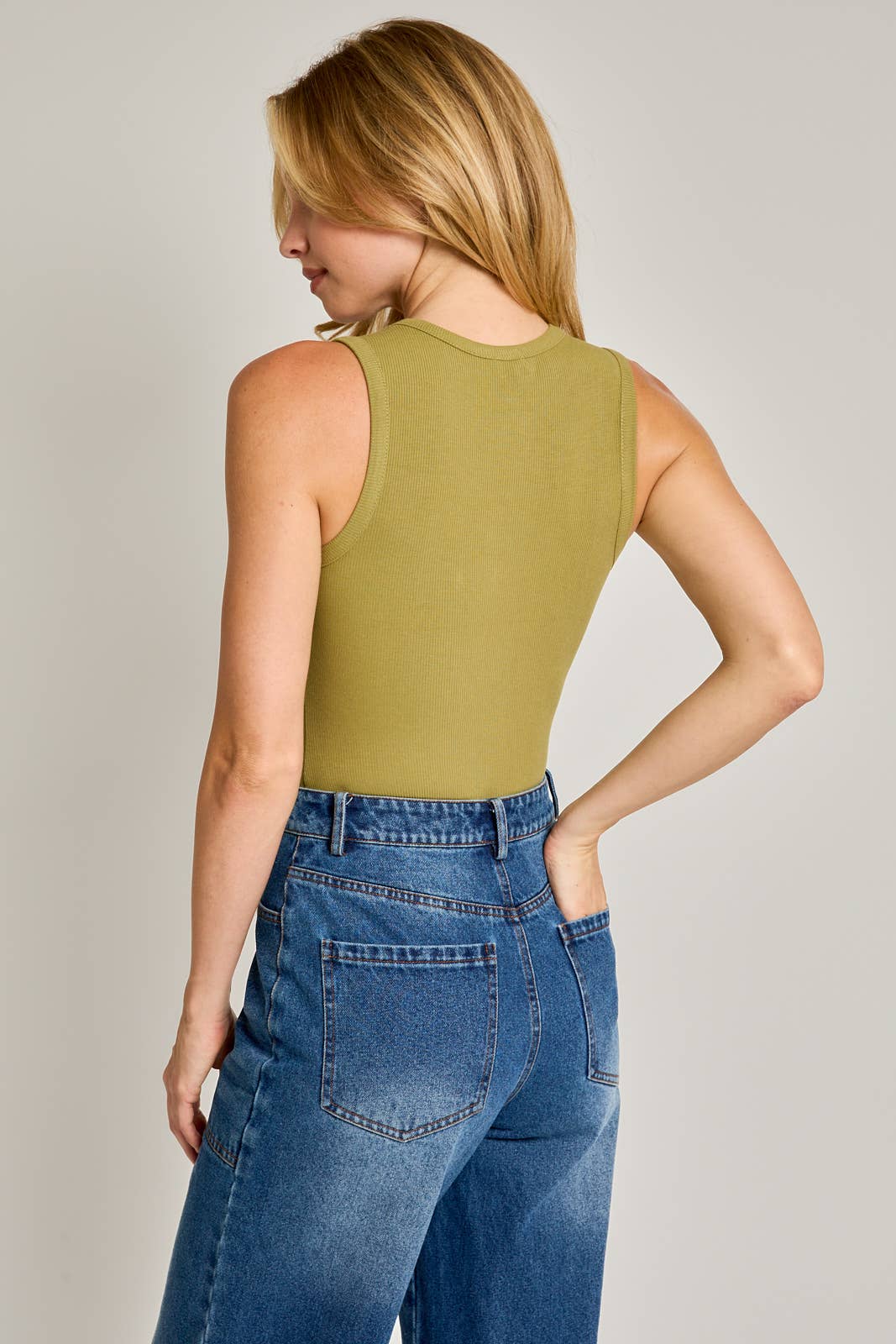 LE LIS - Wholesale Bodysuit - Women's - ROUND NECK SLEEVELESS BODYSUIT27