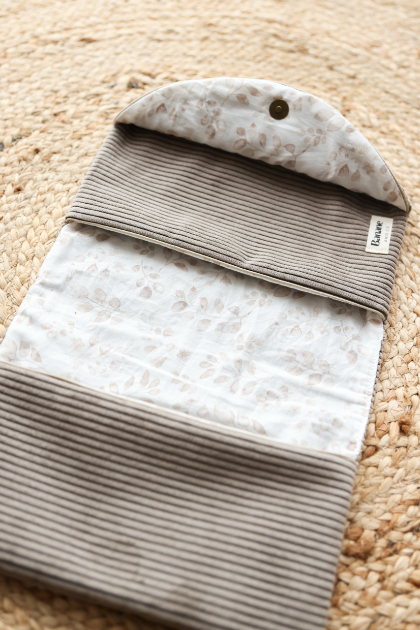 Banane and co - Wholesale Journal/Diary - Maternity - Velvet health record cover in iced brown2