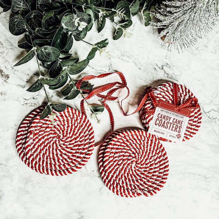 Gia Roma - Wholesale Christmas decoration - Holiday Fabric Coasters, Red White Christmas Coaster Set36