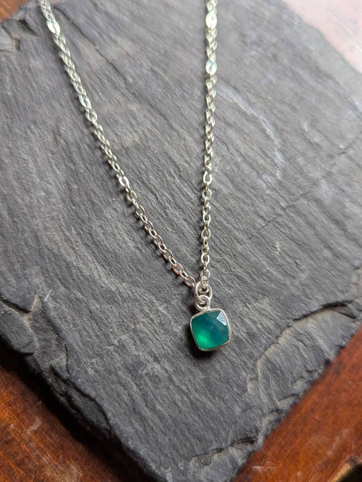 Grüner Onyx Quadrat Sterling Silber Halskette für den Großhandel von JFOX Jewelry