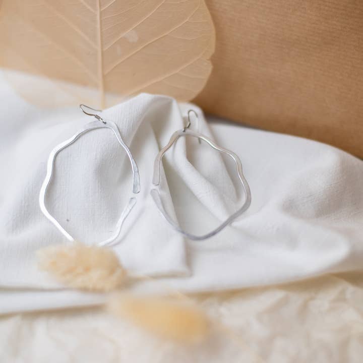 Liniata - Wholesale Dangle Earrings - beautiful silver graphic earrings1