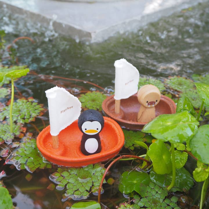 PlanToys - Wholesale Bath Toy - Baby - Arctic Sailing Boat Bath Toy - Penguin2